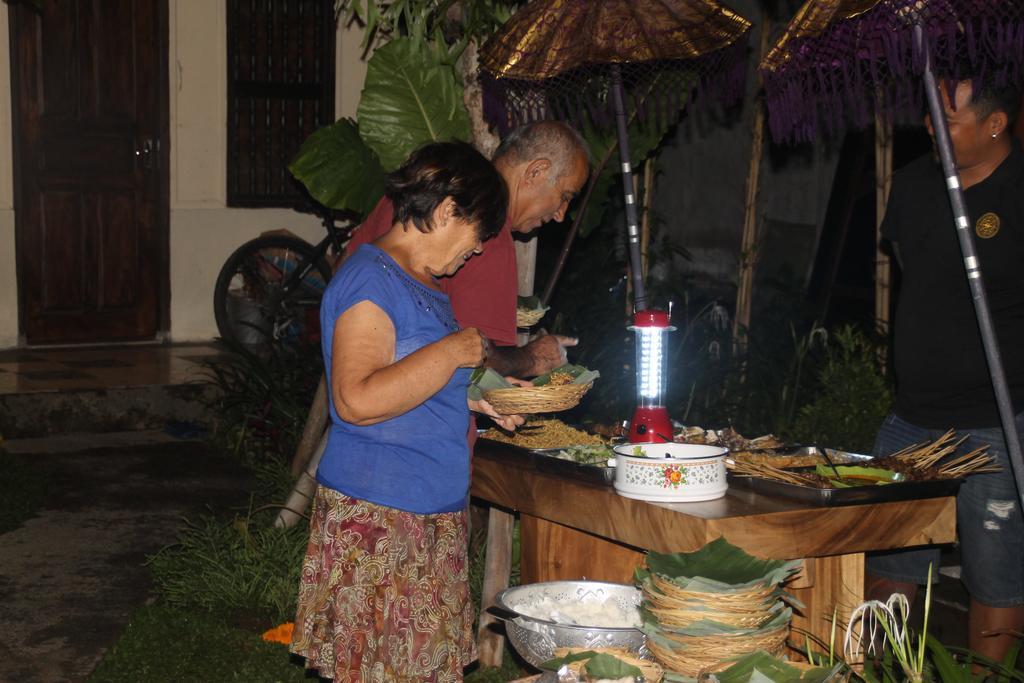 Ayu Bungalow 2 Ubud Esterno foto