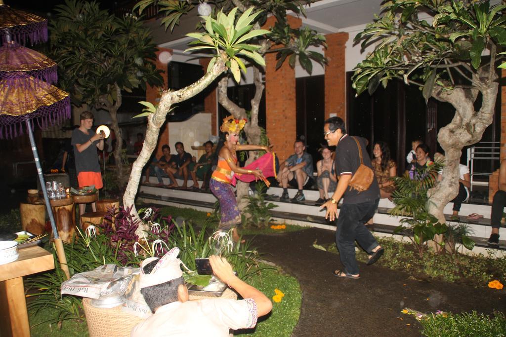 Ayu Bungalow 2 Ubud Esterno foto