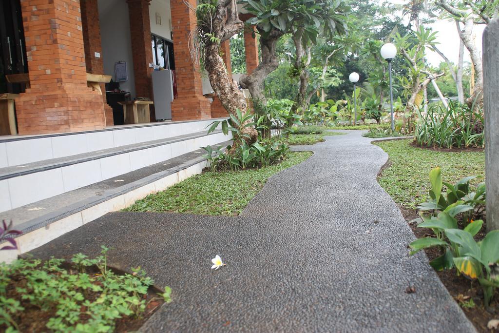 Ayu Bungalow 2 Ubud Esterno foto