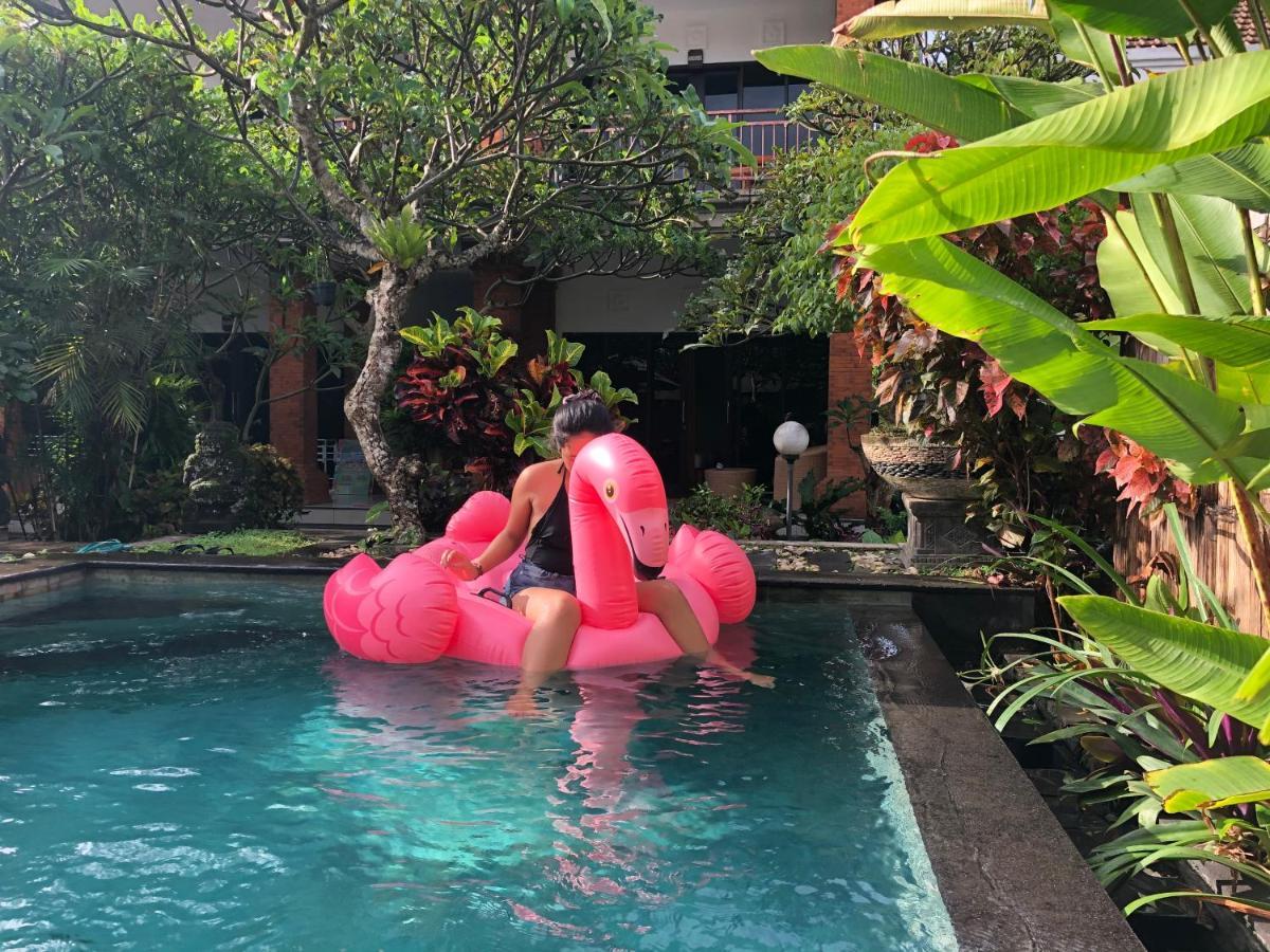 Ayu Bungalow 2 Ubud Esterno foto